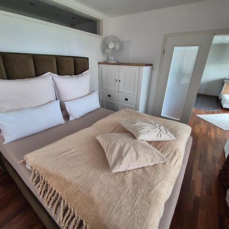 "Myharbourfront", Luxurioeses Wohnen An Der Hafenmole Apartman Rostock Kültér fotó